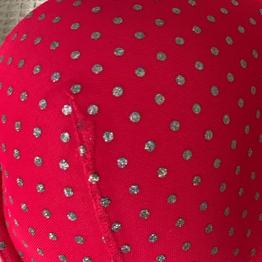Bras - Picture 2 of 4